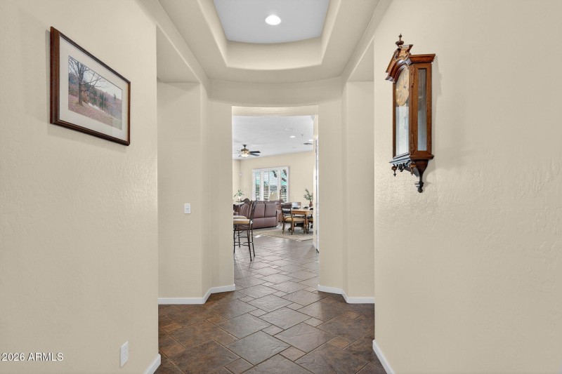 21-web-or-mls-84E Geronimo Rd