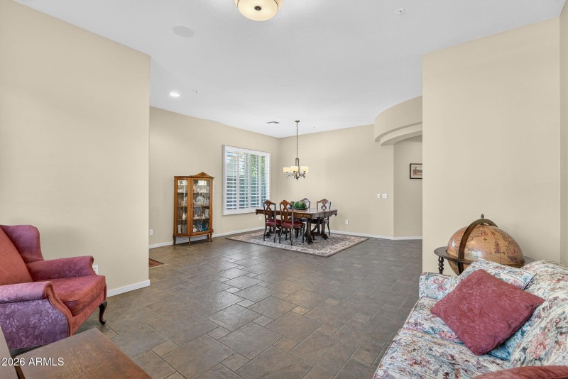 24-web-or-mls-74E Geronimo Rd