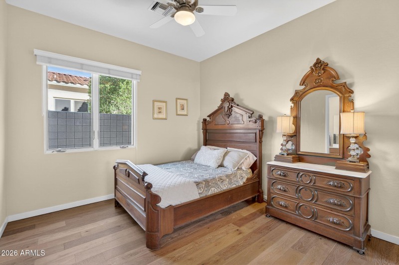 40-web-or-mls-43E Geronimo Rd