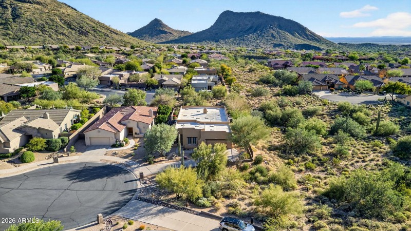 87-web-or-mls-27E Geronimo Rd