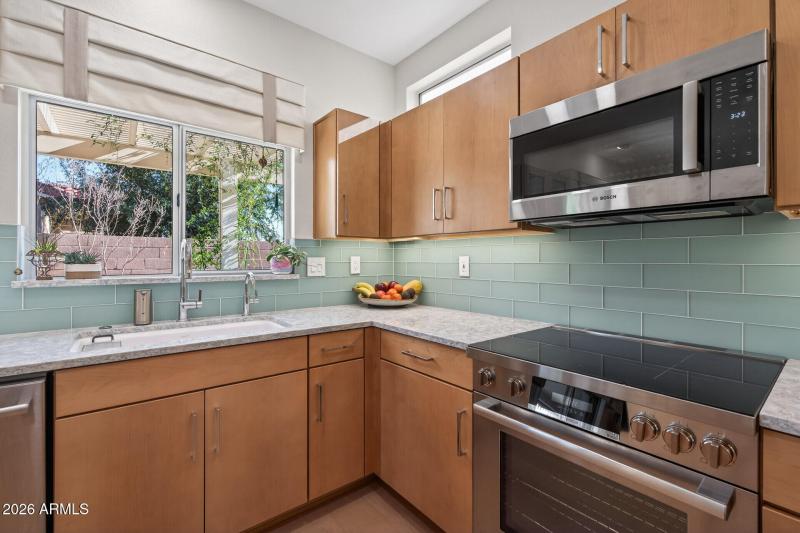 Under cabinet lighting