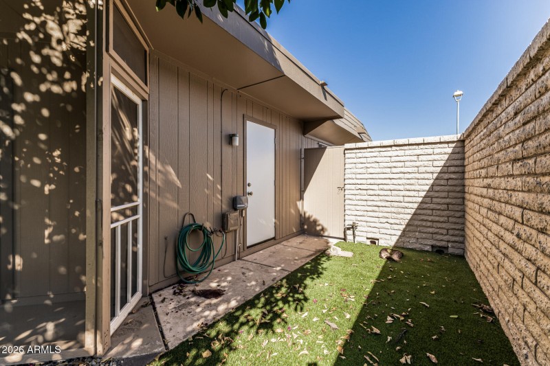 Landscaping at side of garage