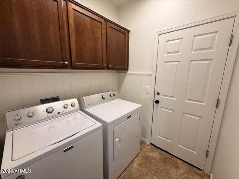 20251017232208105022000000-o