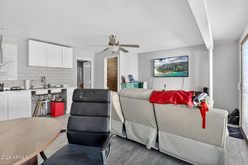 9-web-or-mls-34-W Flower St