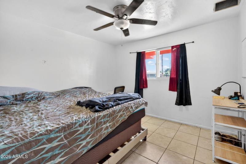 25-web-or-mls-25-W Flower St