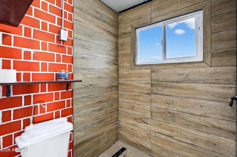 30-web-or-mls-31-W Flower St