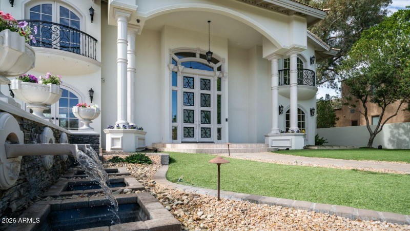 Front Entry Fountain