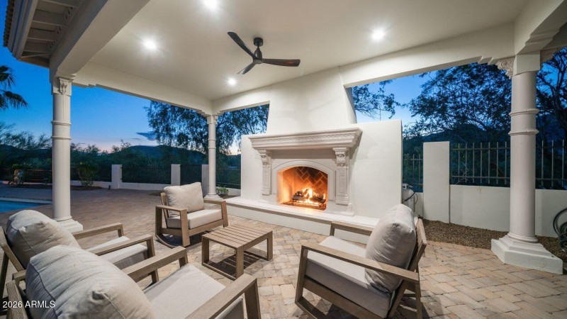 Evening Pergola Entertaining