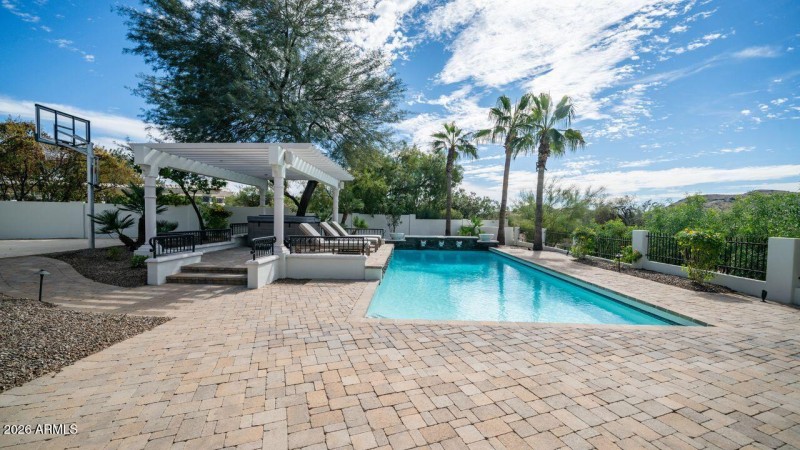 Reset Pool Outdoor Living