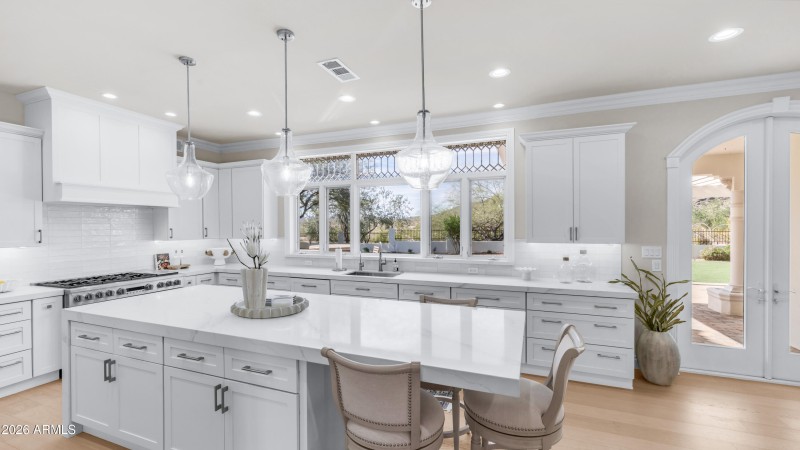 Desert Views From Gourmet Kitchen