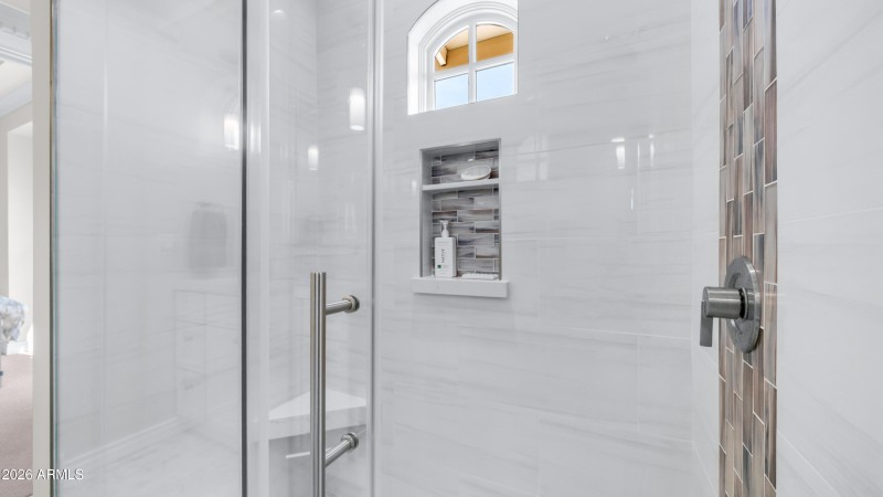 Guest Quarters Custom Walk In Shower