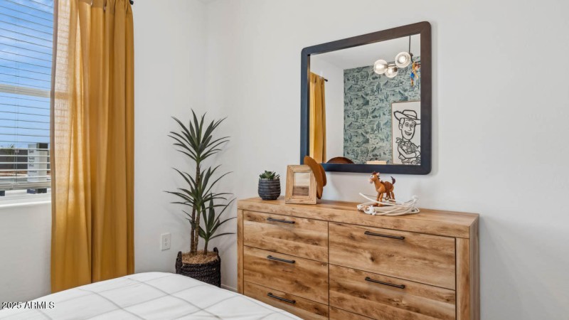 Photo is of model. Packages may vary.