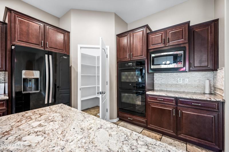 16-2396N156D-ocupix-