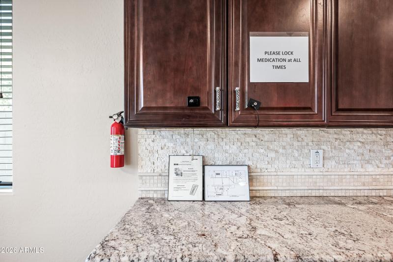 18-2396N156D-ocupix-