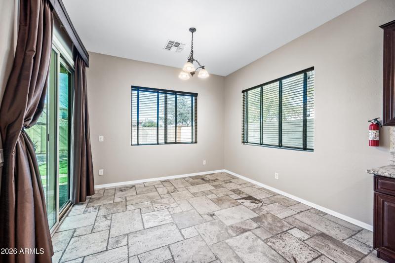 20-2396N156D-ocupix-