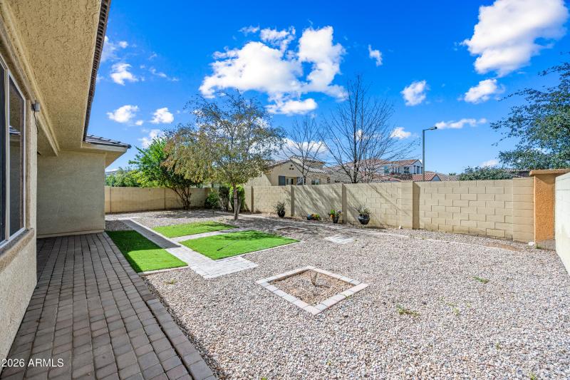 27-2396N156D-ocupix-