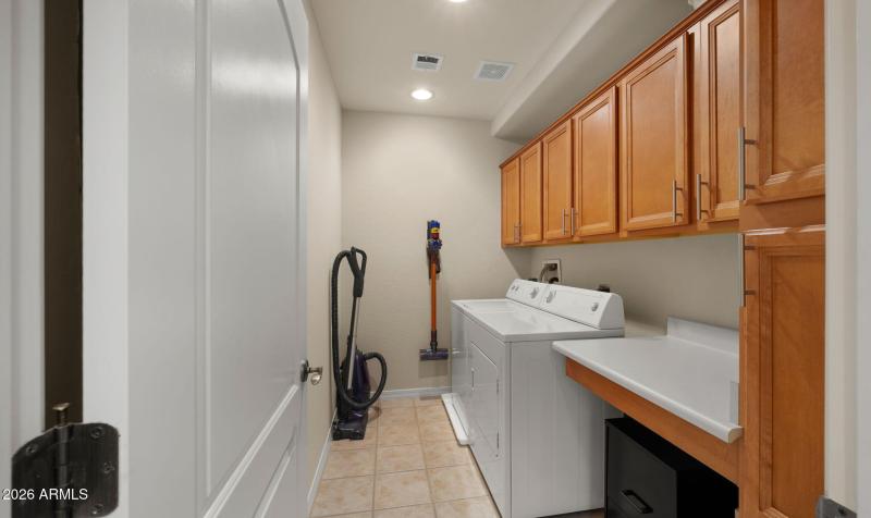 39-web-or-mls-Laundry Room
