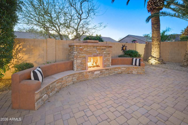 CUSTOM NATURAL GAS FIREPLACE