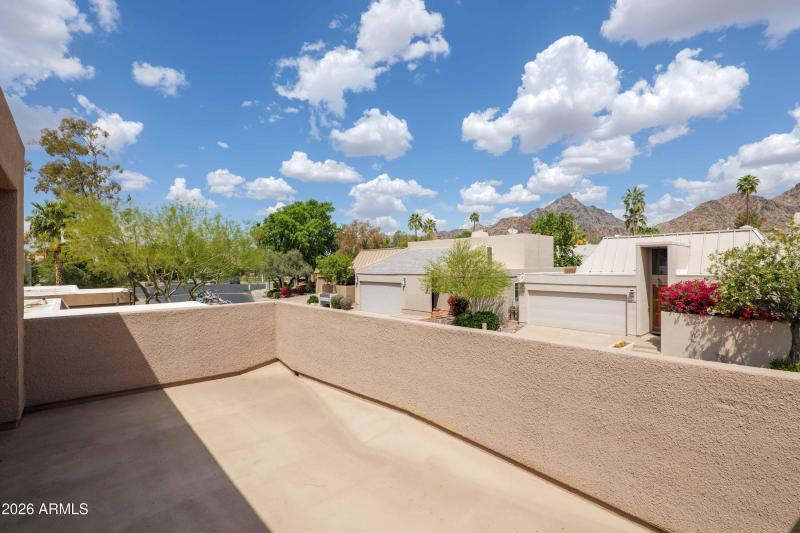 Private Deck with Piestewa Views