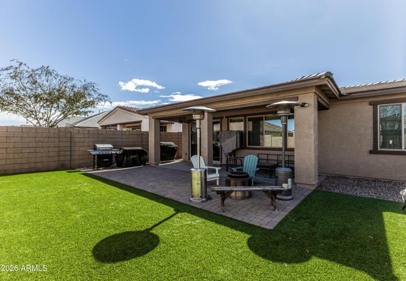 6999e8_27 Camina Piata