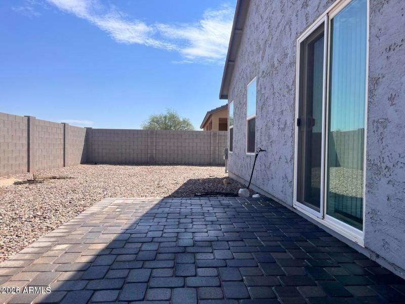 20250914061848823399000000-o