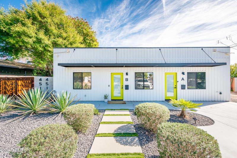 4515 - Front Building