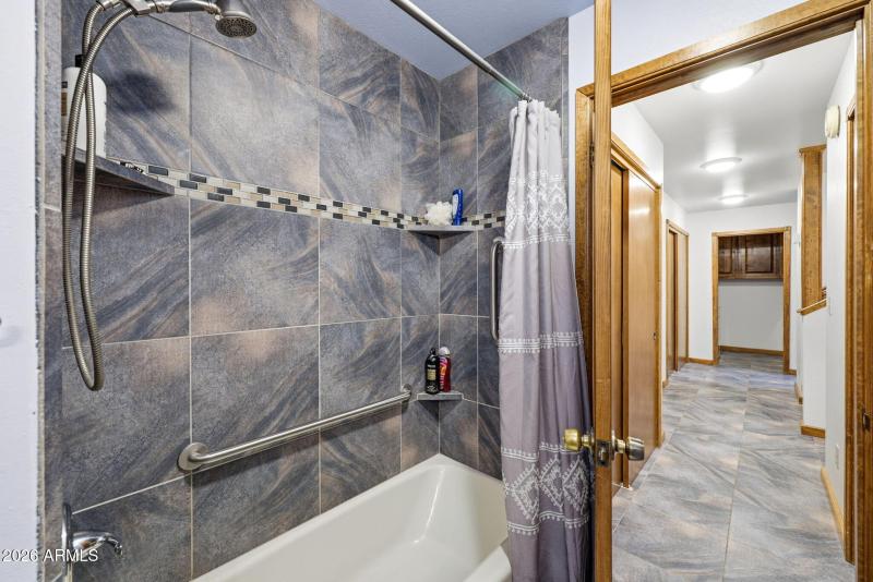 1041WhiteTailDr-ShowLow-AZ-16