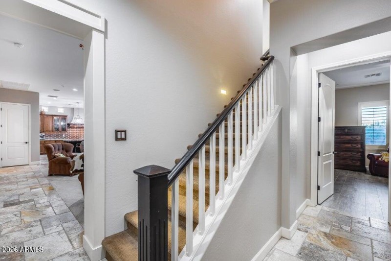 20251221160454813130000000-o