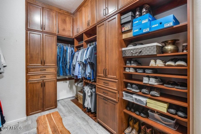 20251221160455288654000000-o