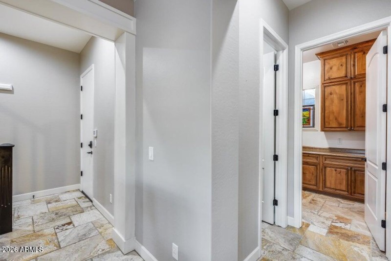 20251221160455453942000000-o