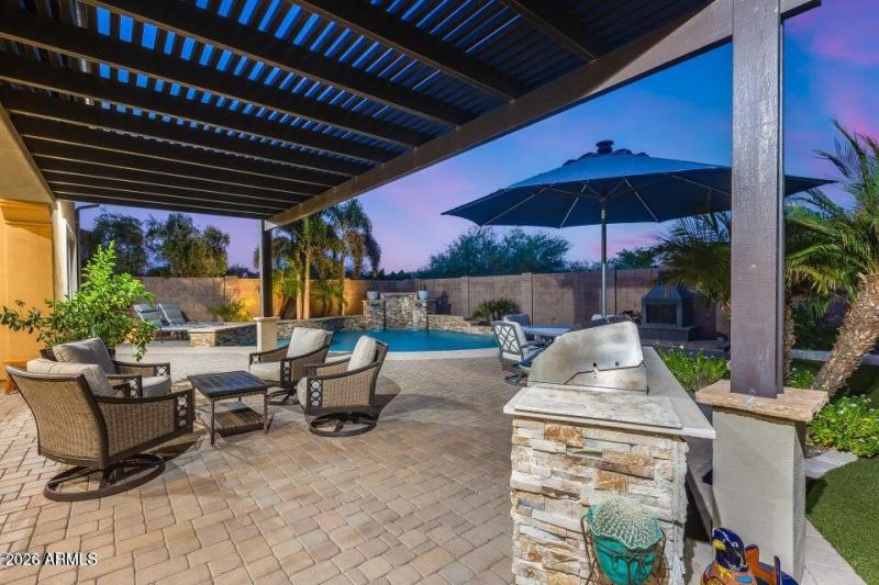 20251221203329612424000000-o