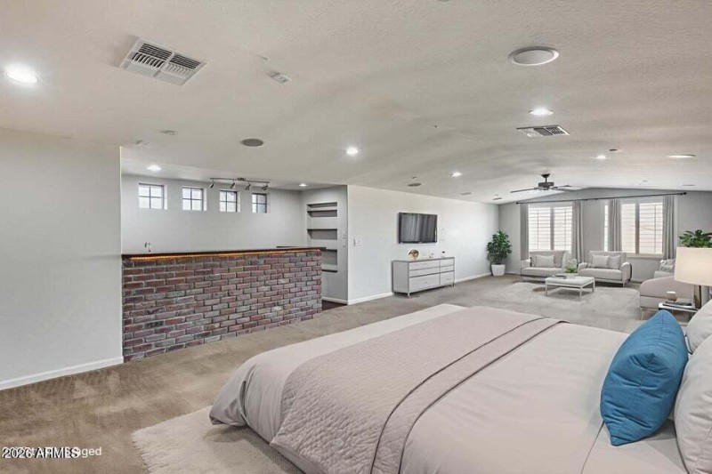 20251222010330265172000000-o