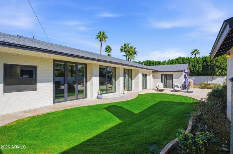 2939 n manor dr w-59