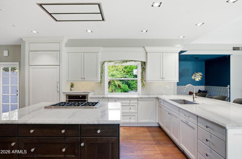 2939 n manor dr w-10