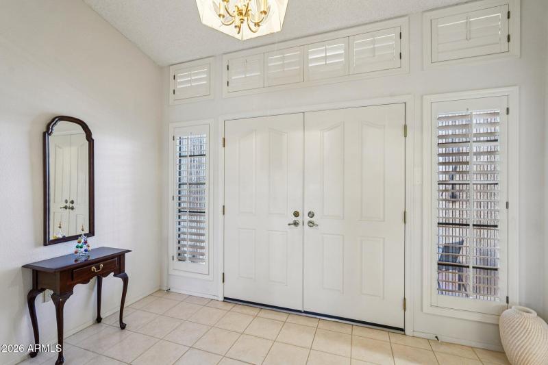 30-web-or-mls-W Springdale Dr-S2302-030