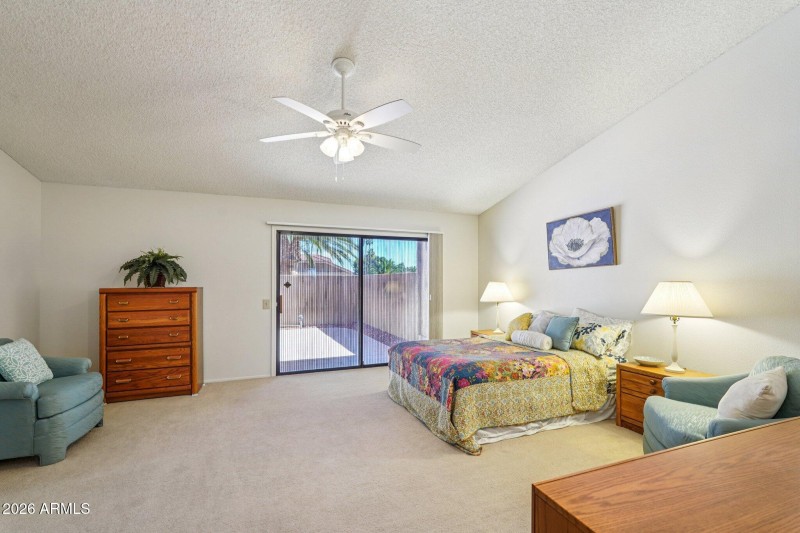 34-web-or-mls-W Springdale Dr-S2302-034