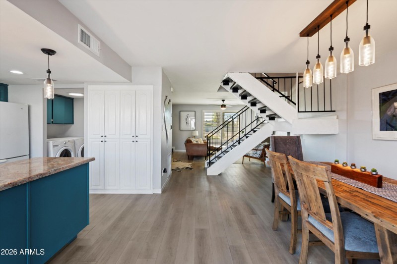 14-Dining to Kitchen