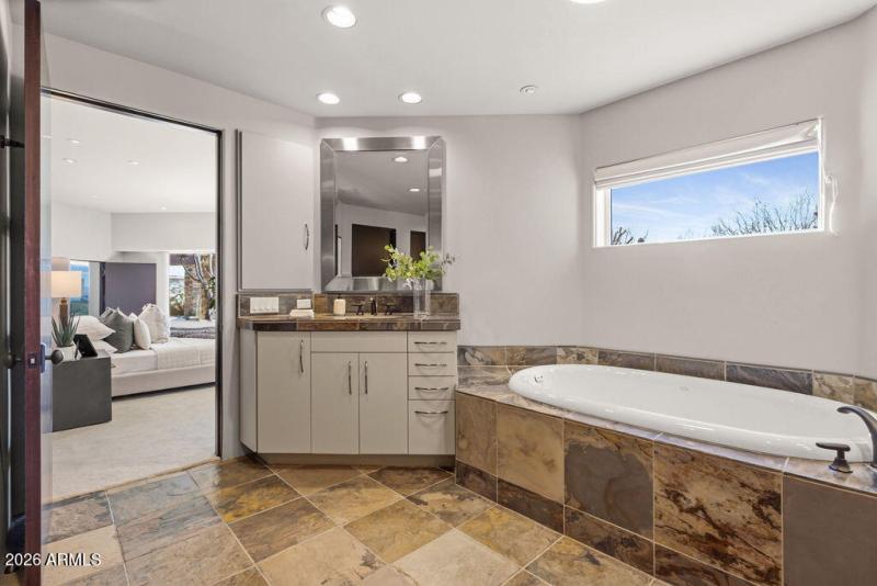 PaloBrea Master Bath
