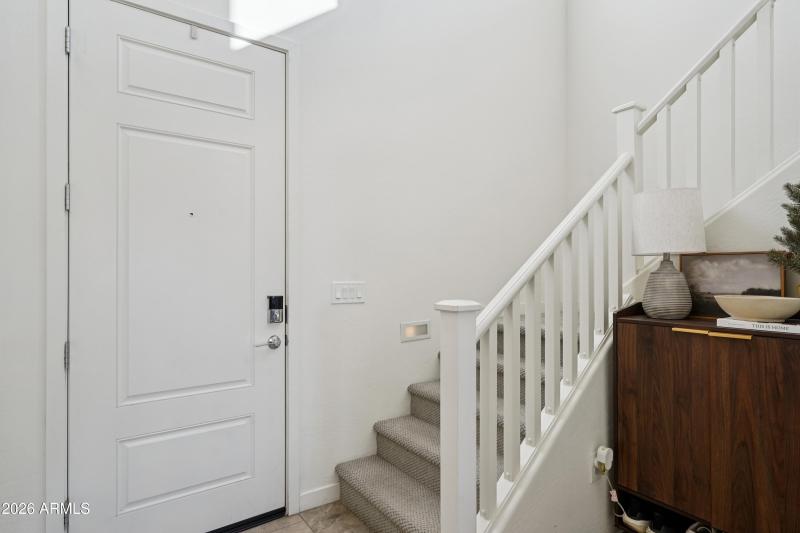 14-print-N 10th St-S2302-017