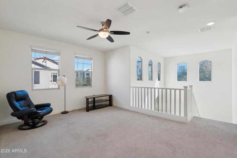 20-print-N 10th St-S2302-023