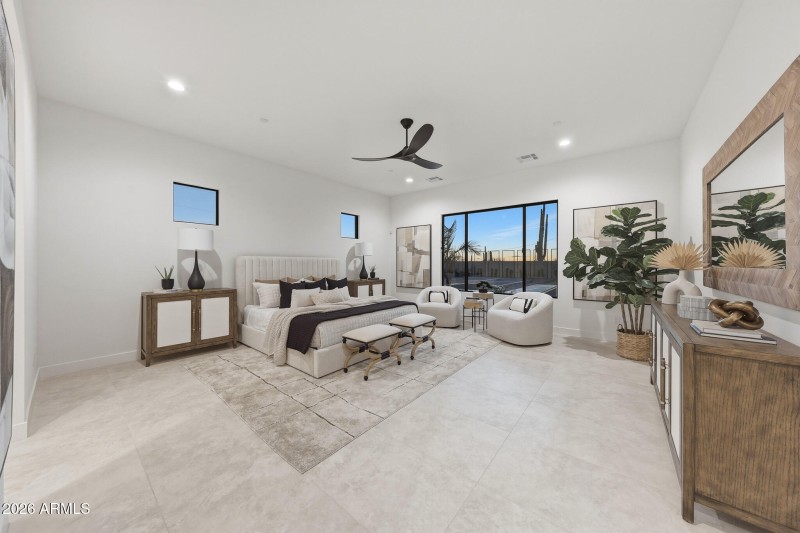 B (14) Model Owner's Suite