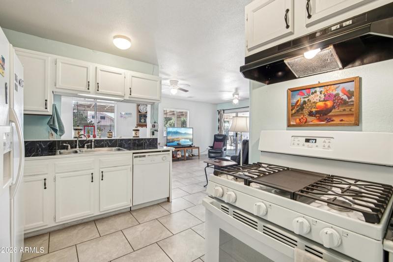 13-print-S Ash Ln-S2302-013