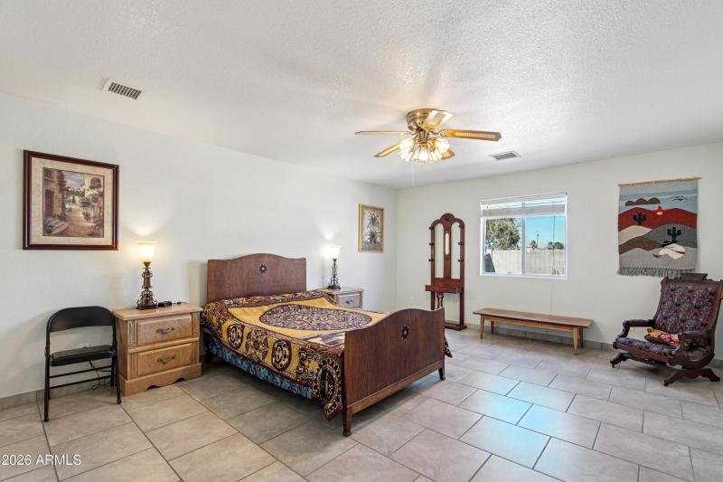 14-print-S Ash Ln-S2302-014