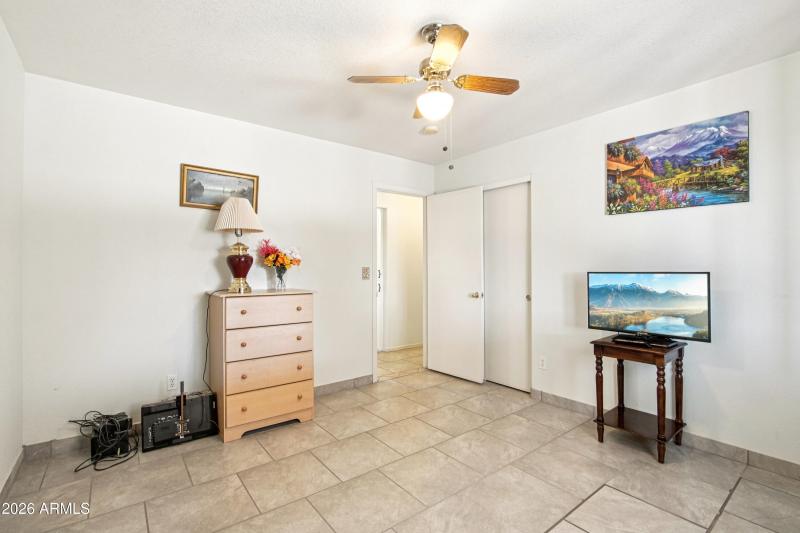 19-print-S Ash Ln-S2302-019