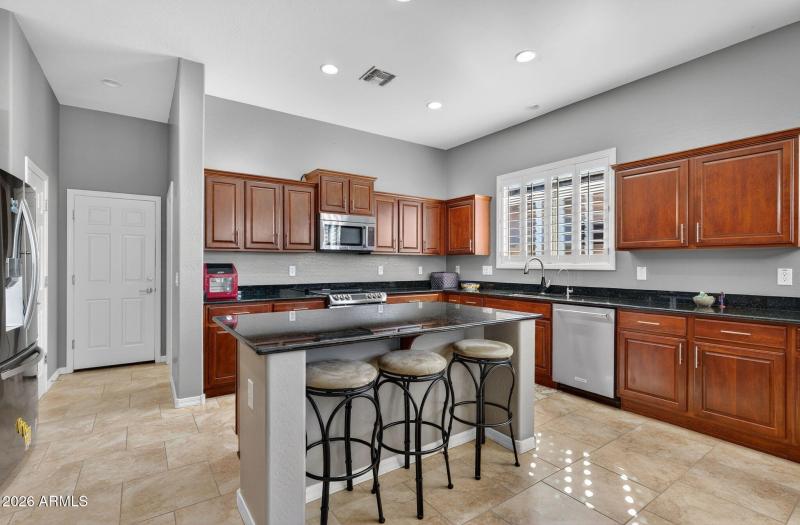 15-web-or-mls-2336 W River Rock Ct - 57