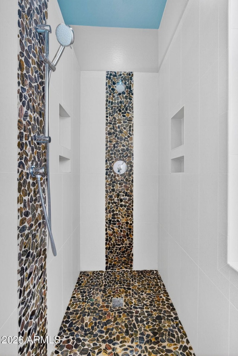 33-web-or-mls-2336 W River Rock Ct - 77