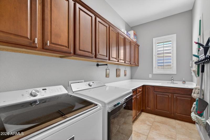 42-web-or-mls-2336 W River Rock Ct - 43