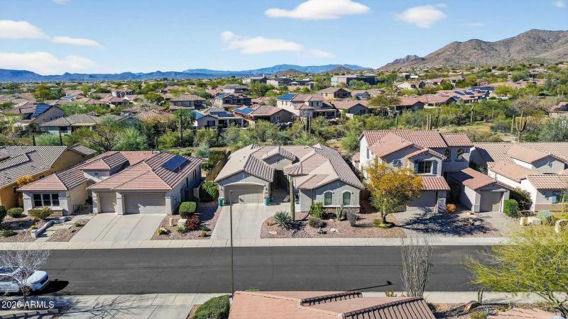 54-web-or-mls-2336 W River Rock Ct - 09