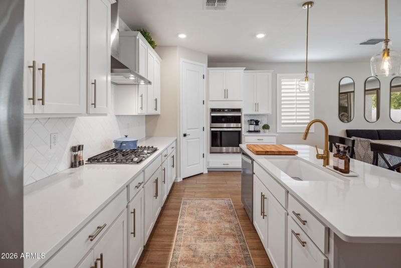 10-web-or-mls-D46A0516