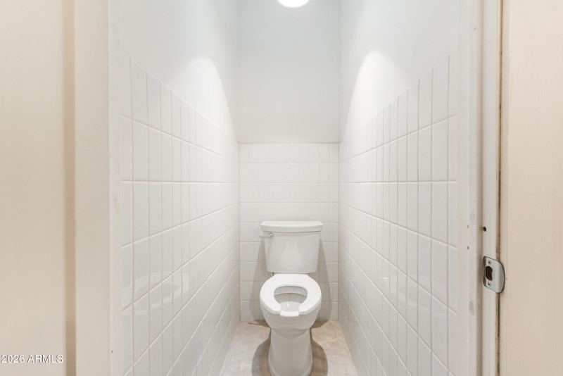 Guest Bathroom vacant space 72-74